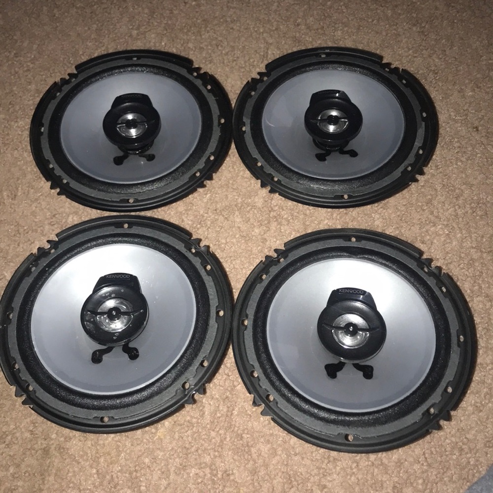 Kenwood Speakers size 6.5